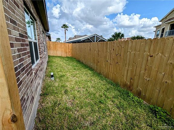 4th image of 2512 E Israel Ave #4