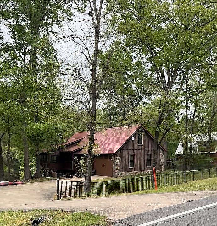 1st image of 3029 Libby Rd