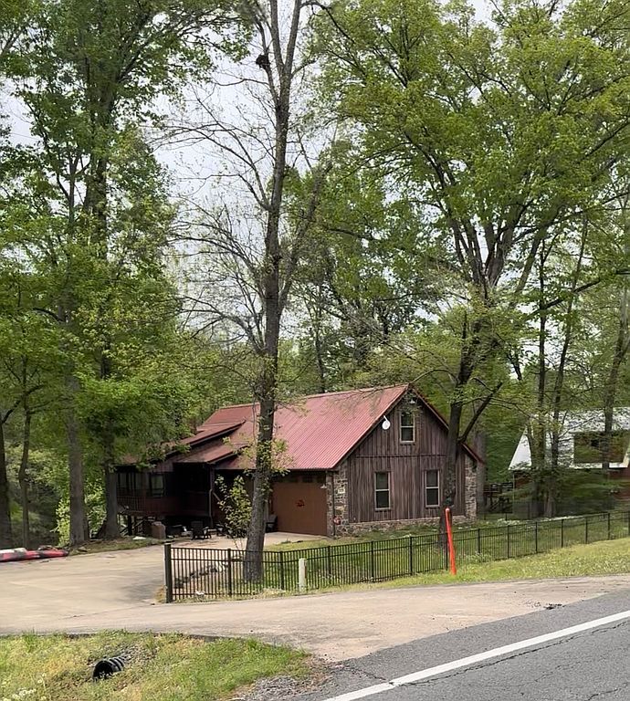 3029 Libby Rd - Property Image