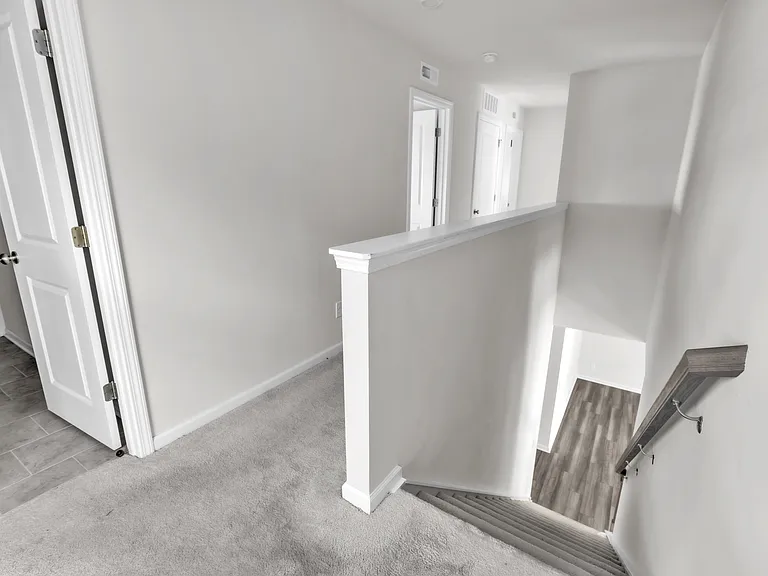 456 Willard Wds Dr — Photo 17