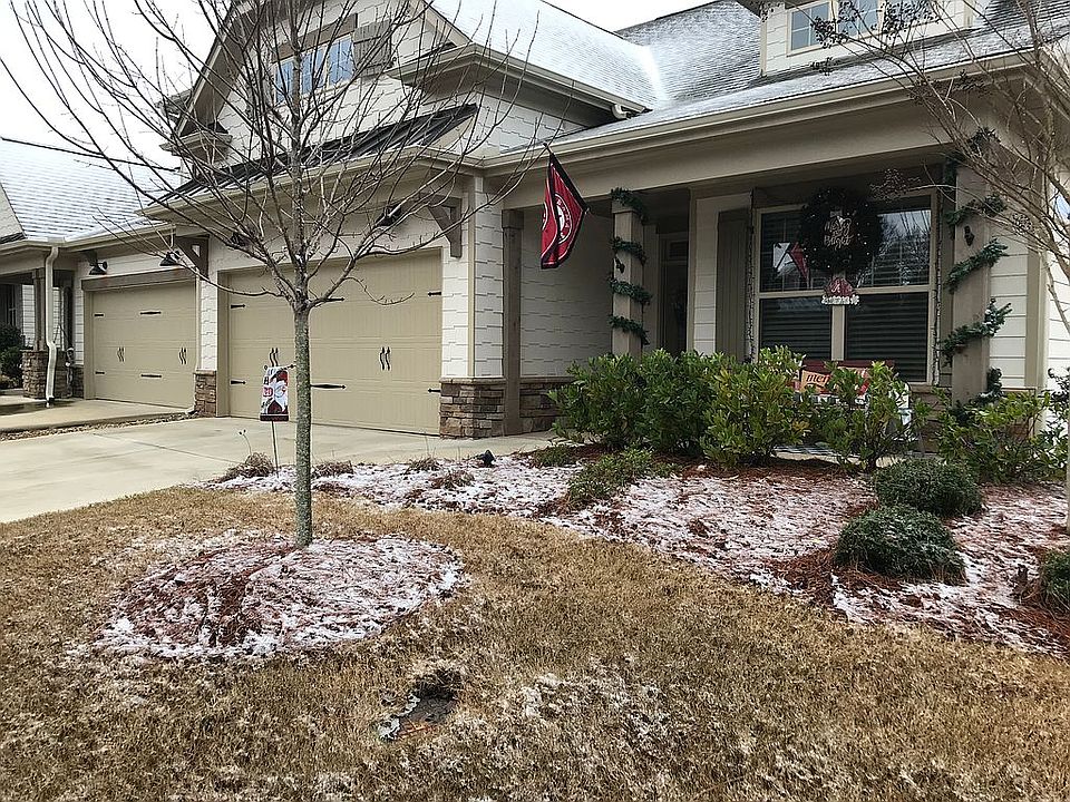 1st image of 107 Woodsdale Dr