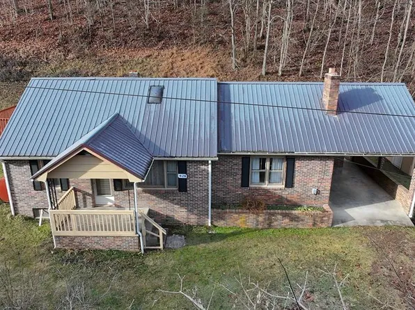 428 Wilbur Ln, Marion, VA 24354