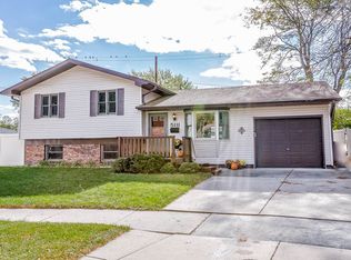 5111 Farmsley Ct, Oak Forest, IL