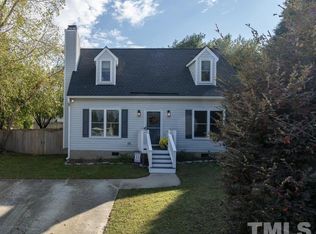 808 Napleton Cir, Apex, NC 27502