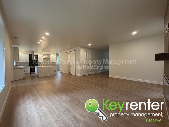 4th image of 16517 48th St NW