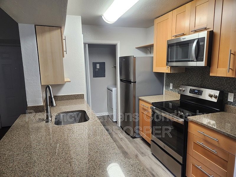 1st image of 4275 Perkinshire Ln APT 202