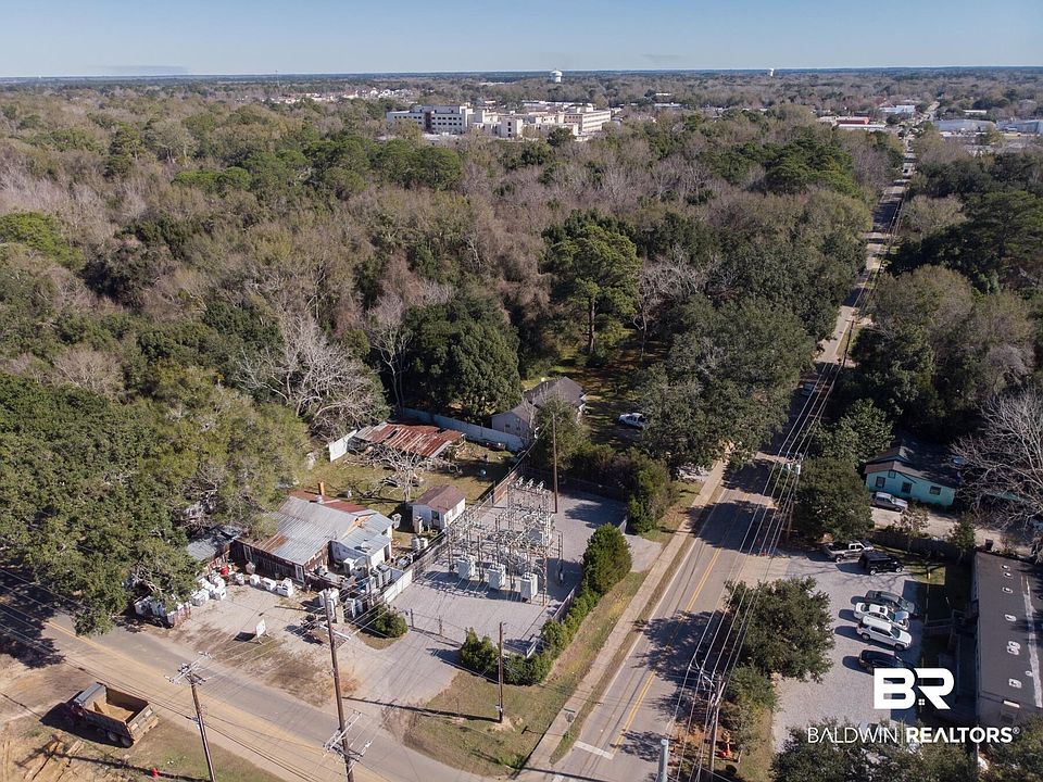 1st image of 663 Nichols Ave