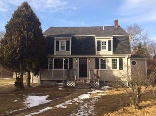 22 Pinehurst St, Dartmouth, MA 02747