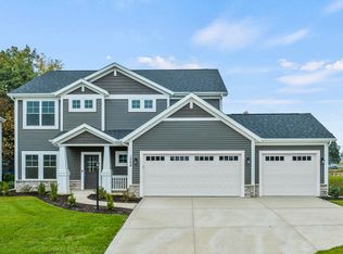 1064 Mosaic St, Huntertown, IN 46748