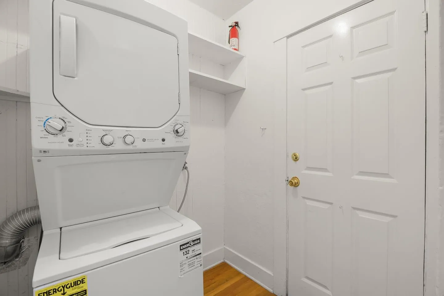 2 bed, 960 sqft, $3,395 — Photo 4