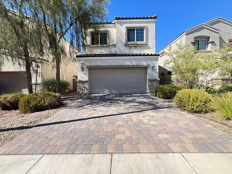 1146 Bobby Basin Ave — Photo 1
