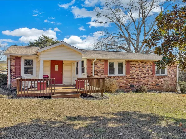 4 Fowler St, Liberty, SC 29657