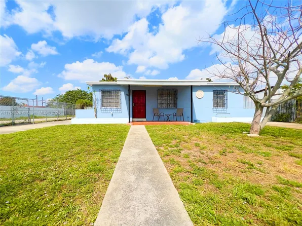 3595 NW 98th St, Miami, FL 33147