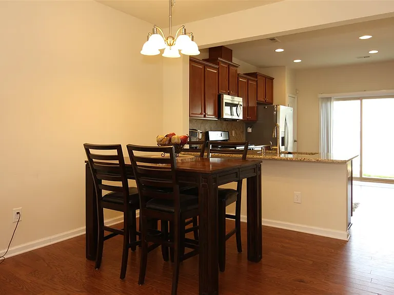 41 Pocono Dr — Photo 5