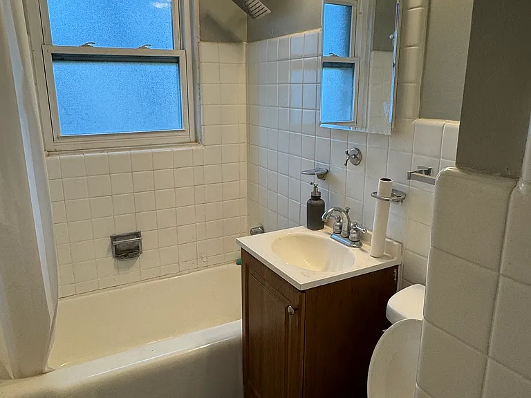 1557 Monroe Ave #2 — Photo 8