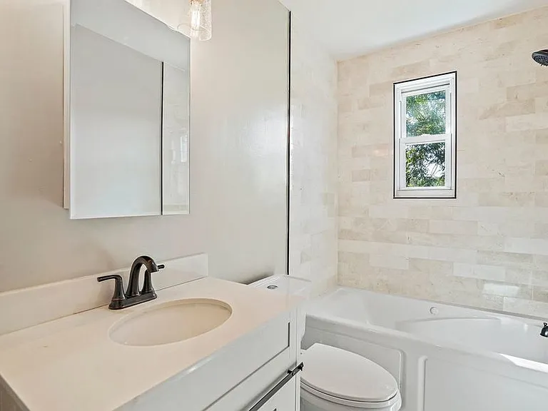 813 Hilltop Ter SE — Photo 21