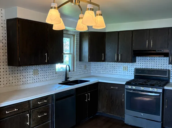 762 Cleveland Ave, Dubuque, IA 52003