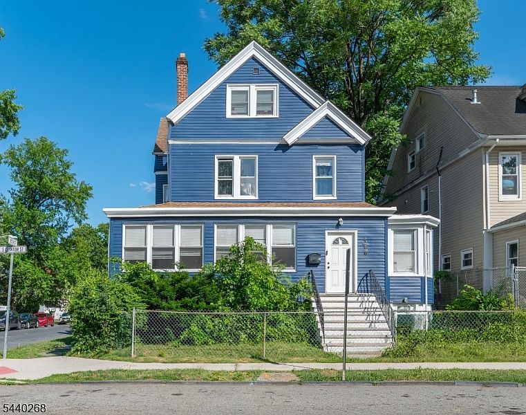 1st image of 158 S Clinton St