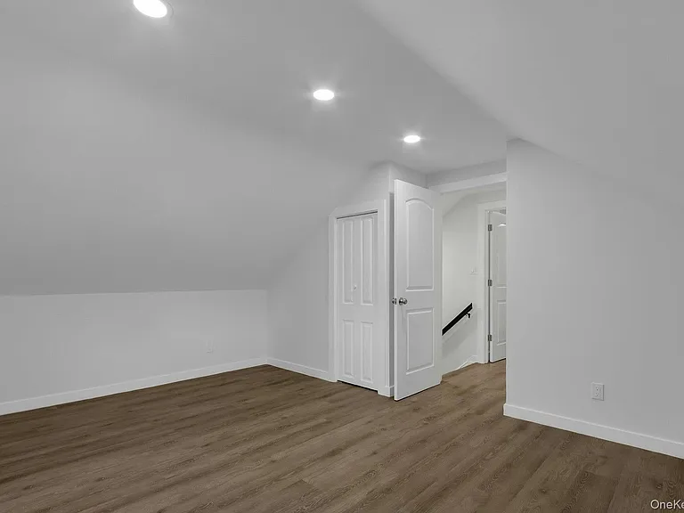 64 Lyons Rd — Photo 35