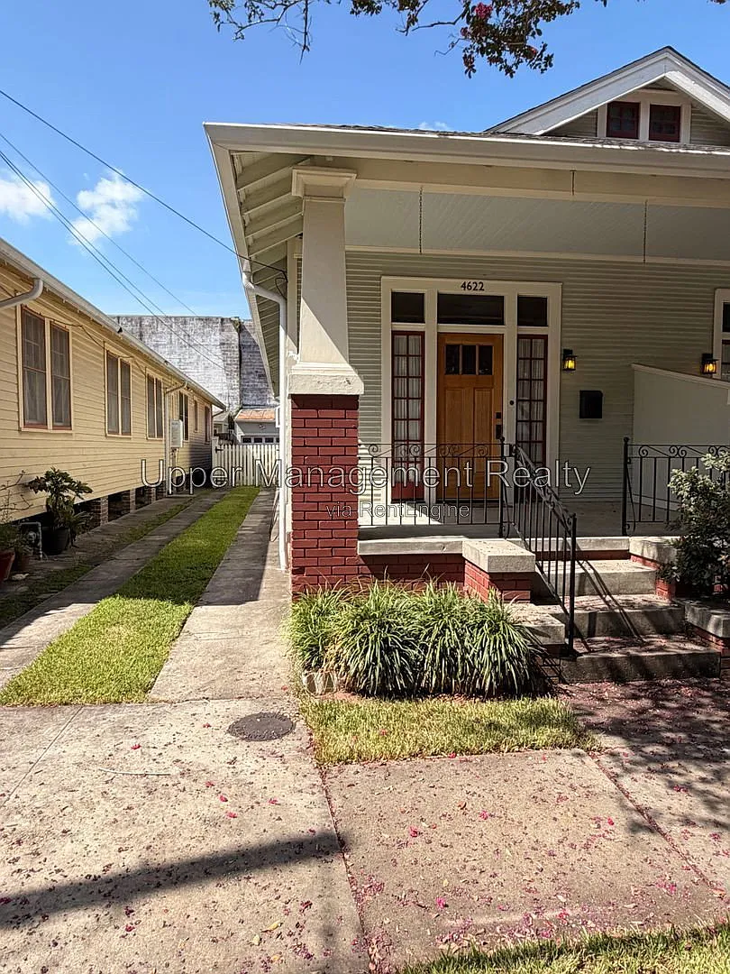 2 bed, 1.0 bath, 1145 sqft, $1,800 — Photo 2