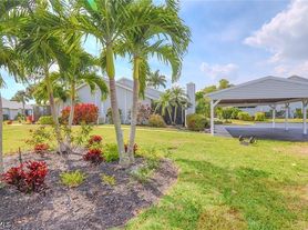 6250 Timberwood Cir, Fort Myers, FL