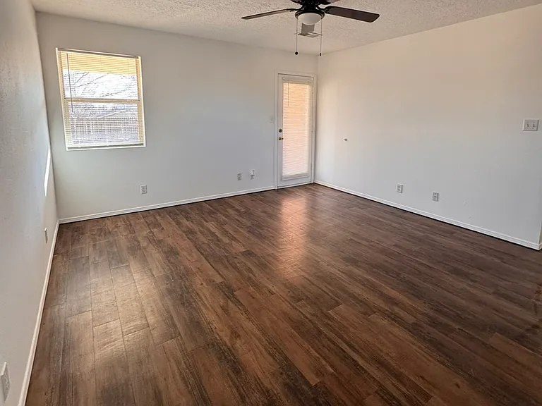 920 Somerset Meadows Dr NE — Photo 14