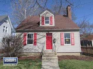 513 W New York St, Aurora, IL 60506