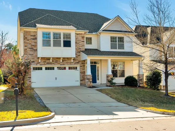 807 Hesler Ct, Cary, NC 27519