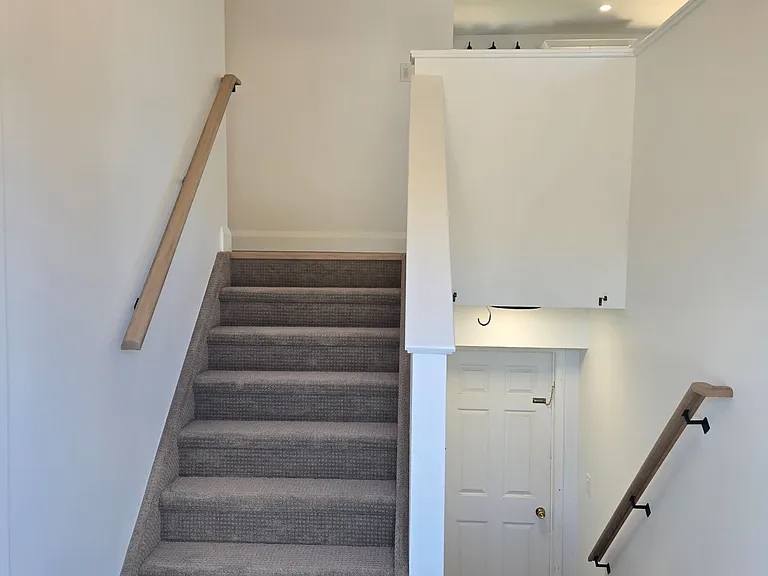 44 Cannifton Rd N — Photo 5