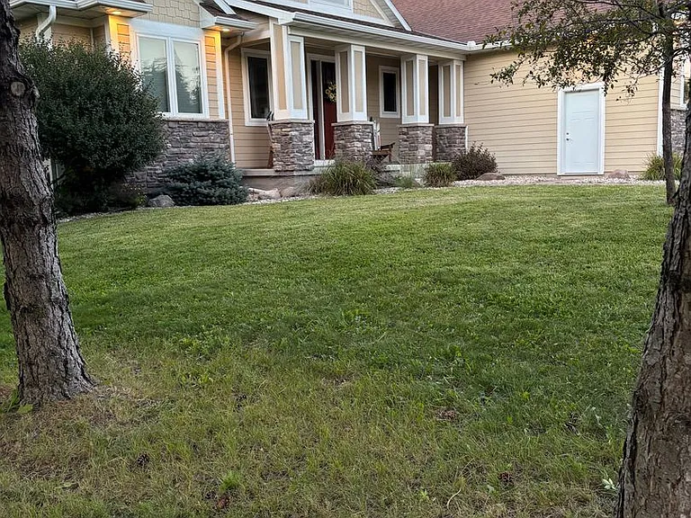 220 Meadow Woods Dr — Photo 25