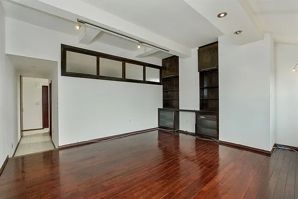 Sold by Corcoran | media 23