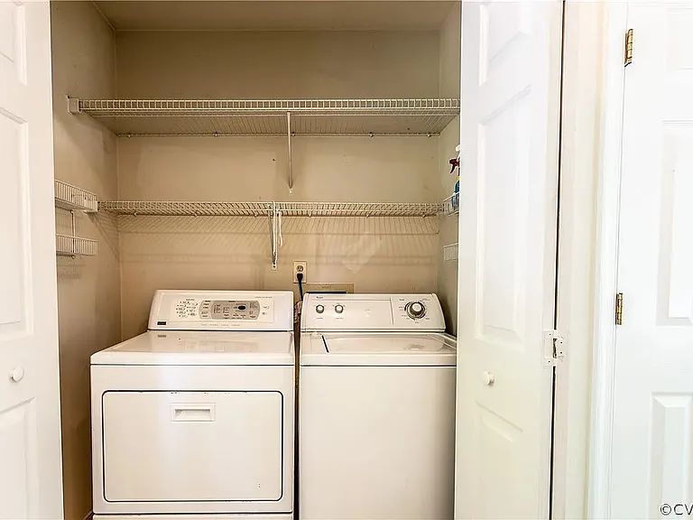 8908 Castle Point Dr — Photo 14