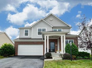 825 Zeller Dr, Pickerington, OH 43147