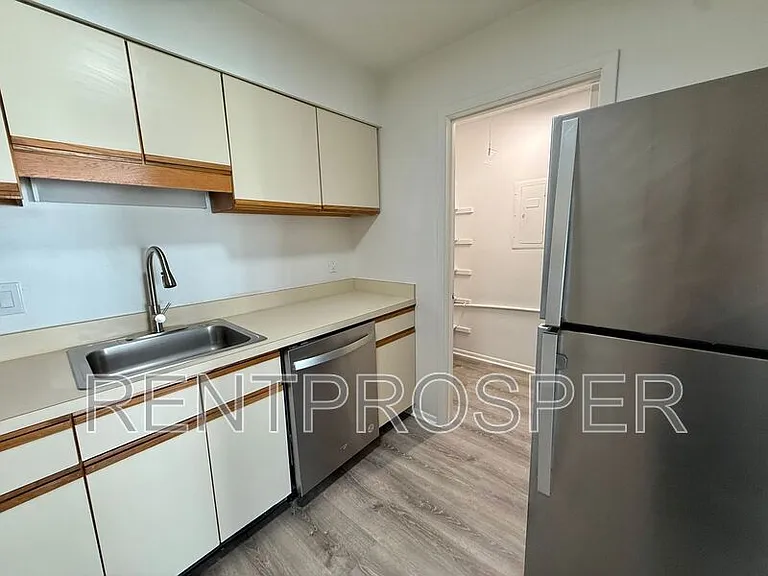 4151 S Semoran Blvd #11 — Photo 3