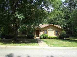 208 Forrest Park Dr, Arkadelphia, AR 71923