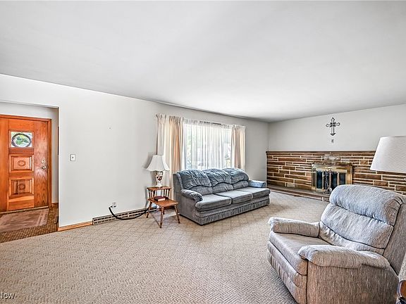 5th image of 7979 Brookwood Dr NE