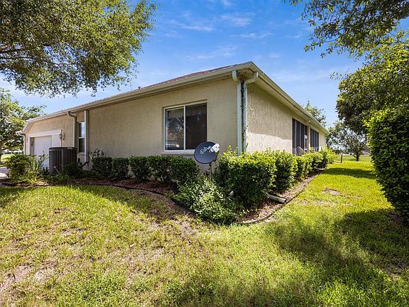 5th image of 5464 NW 23rd Pl