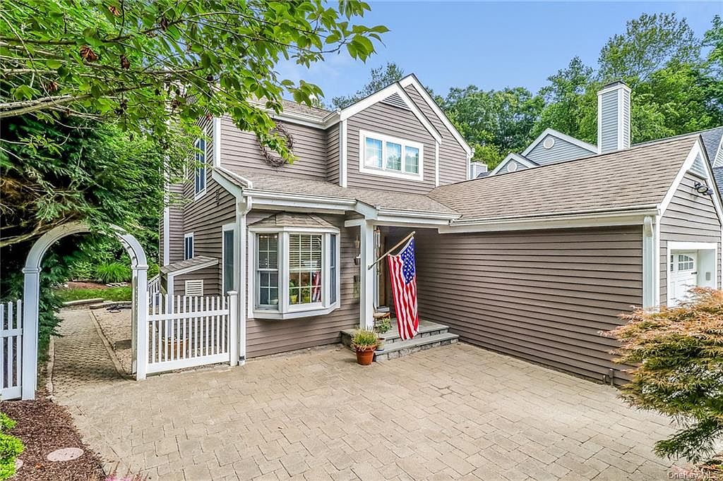169 Hitching Post Lane, Yorktown Heights, NY 10598 Zillow