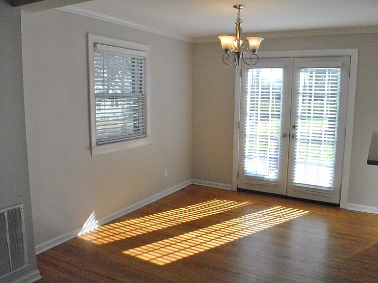 1038 Nichols Dr — Photo 20