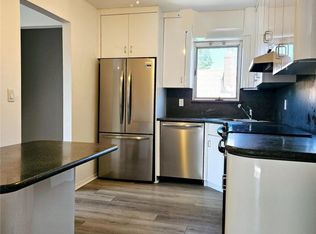 14 Alice Ct #2, East Rockaway, NY 11518
