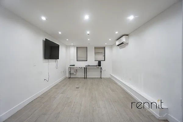 Rented by Rennit Inc. | media 38