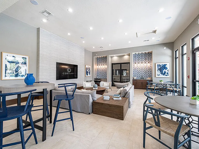 Cortland Portofino Place — Photo 28