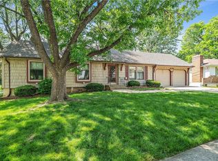 9701 W 89th Ter, Overland Park, KS 66212