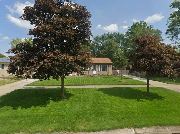 767 Georgia Ave, Marysville, MI 48040