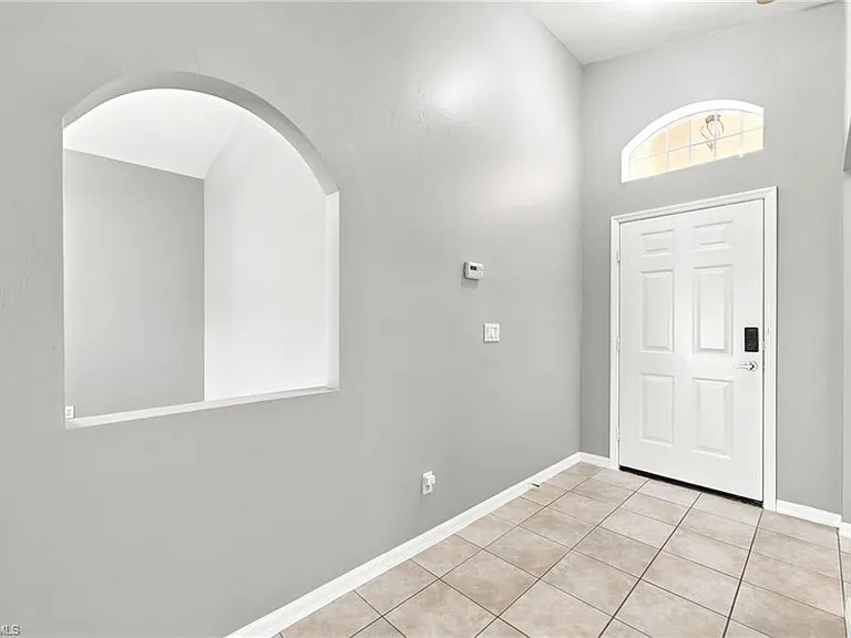 25925 Pebblecreek Dr — Photo 4