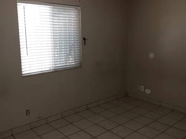 2304 Saturn Ave #B — Photo 11