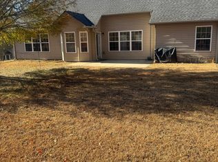 180 Laurel Oaks Ln, Jefferson, GA 30549