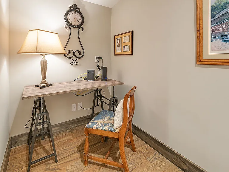 77 Fox Den Rd #1 — Photo 15