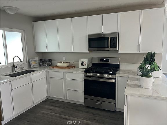 5th image of 4000 Pierce St Space 282