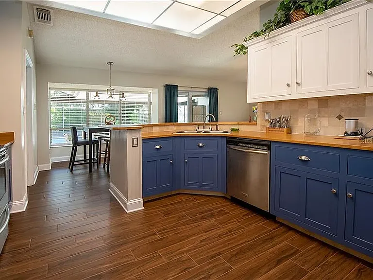 8718 Master Link Ct — Photo 5